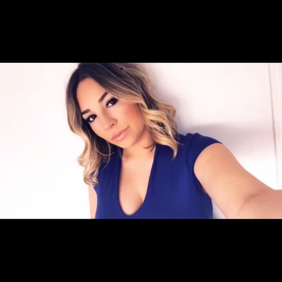 Meet You Posher Florence Julia 💙 - Picture 2 of 2